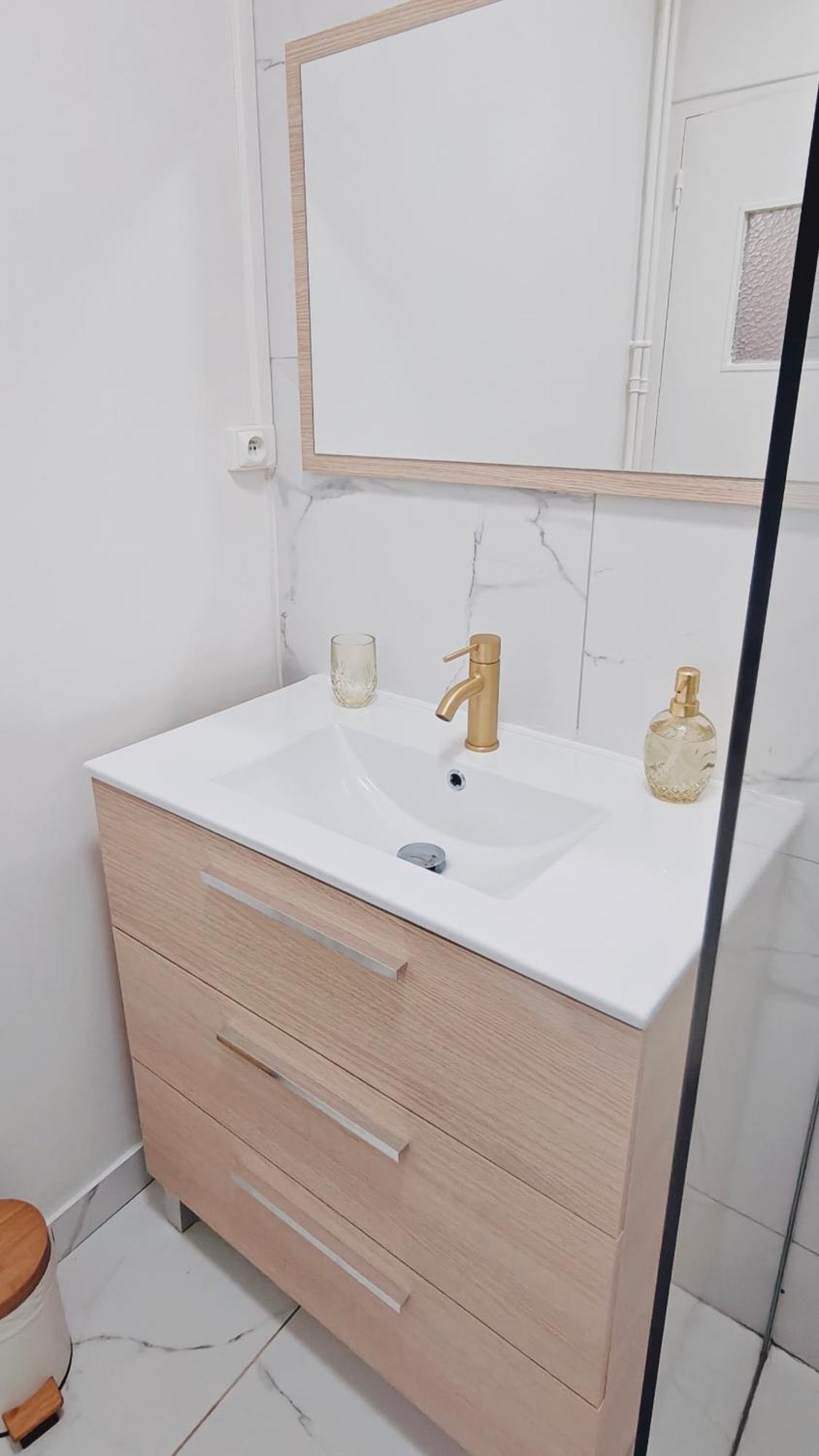 Kaylee Lounge Apartment Льо Ман Екстериор снимка